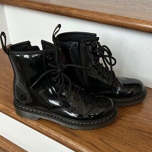 Dr. Martens Kids Black Patent Lace-Up Combat Boots